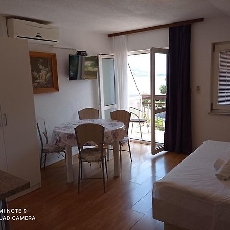 Apartments Mihovil Omiš Rom bilde