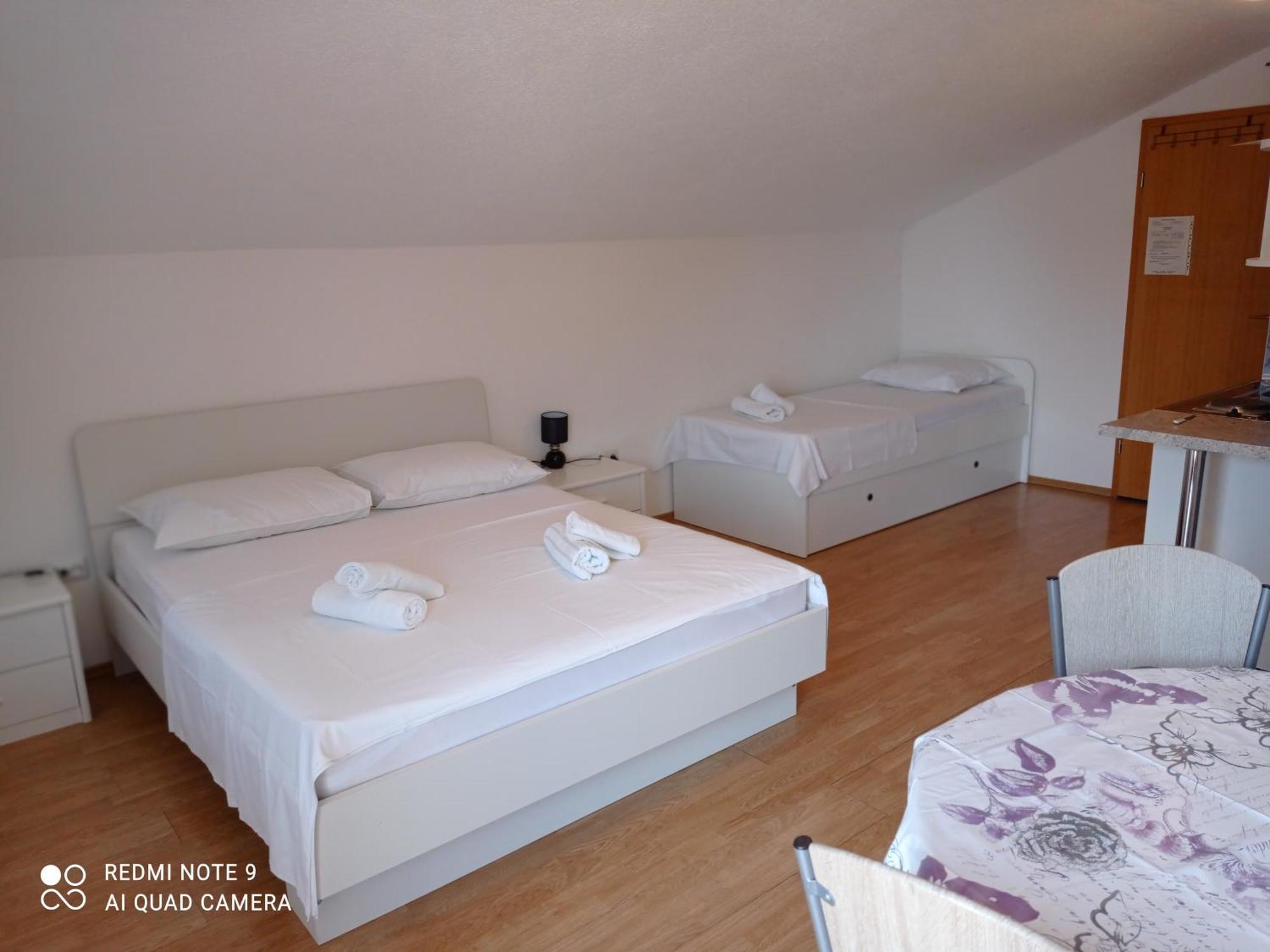 Apartments Mihovil Omiš Rom bilde