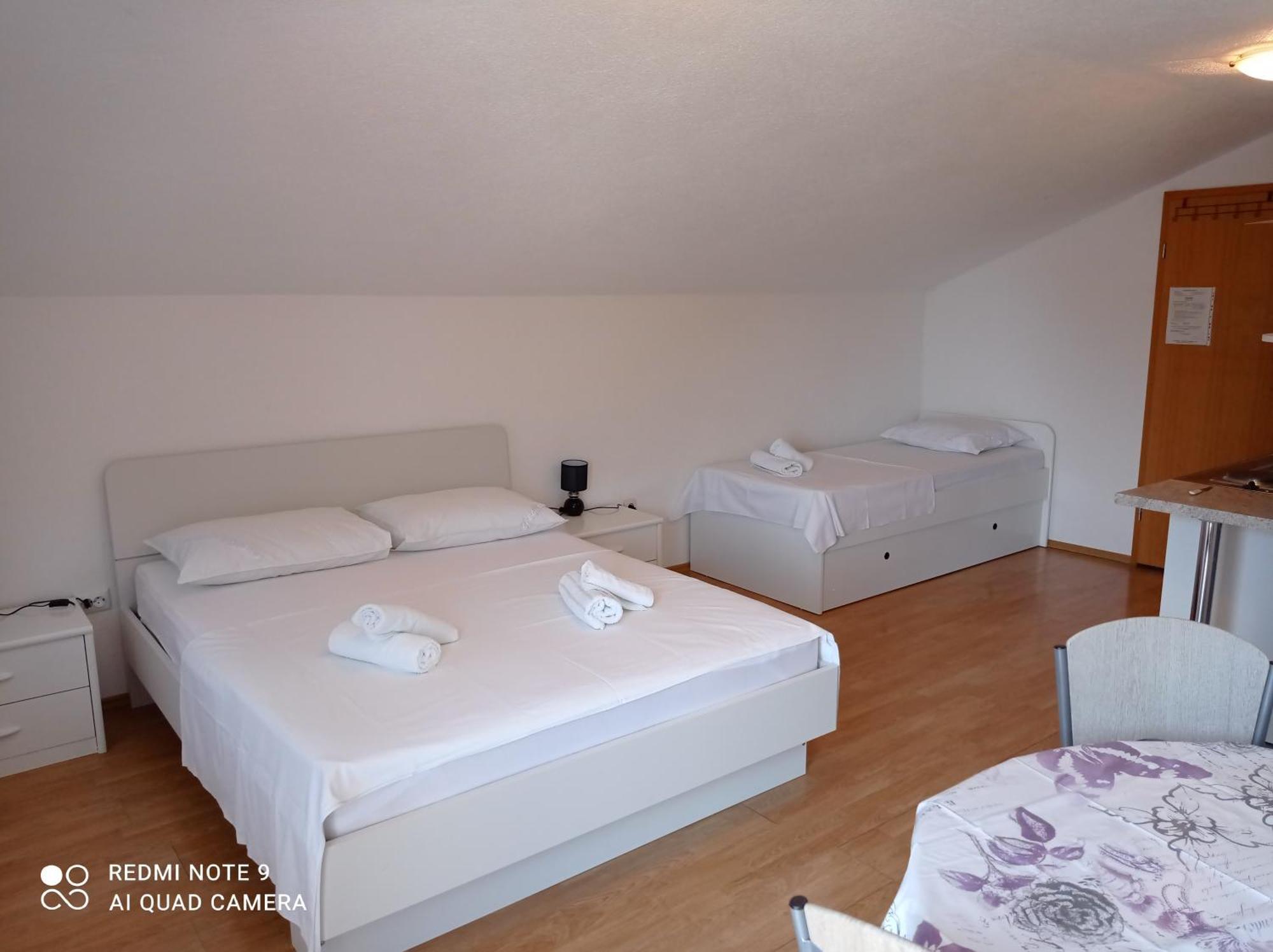 Apartments Mihovil Omiš Rom bilde