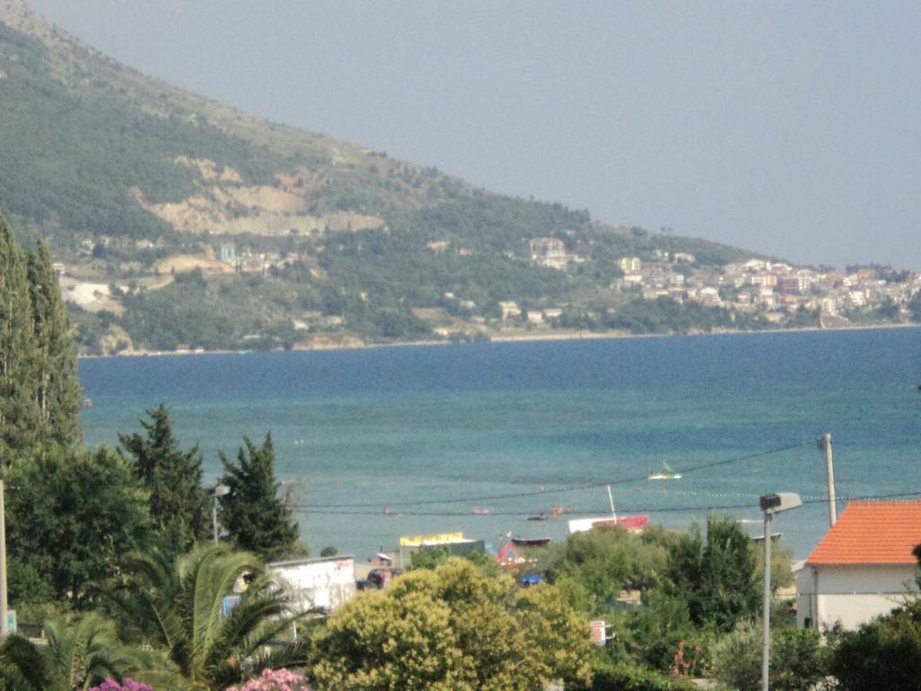 Apartments Mihovil Omiš Eksteriør bilde